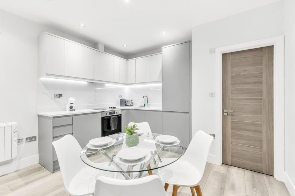 Wow Abbey Road Apartment - Sleeps Up To 8 Лондон Экстерьер фото